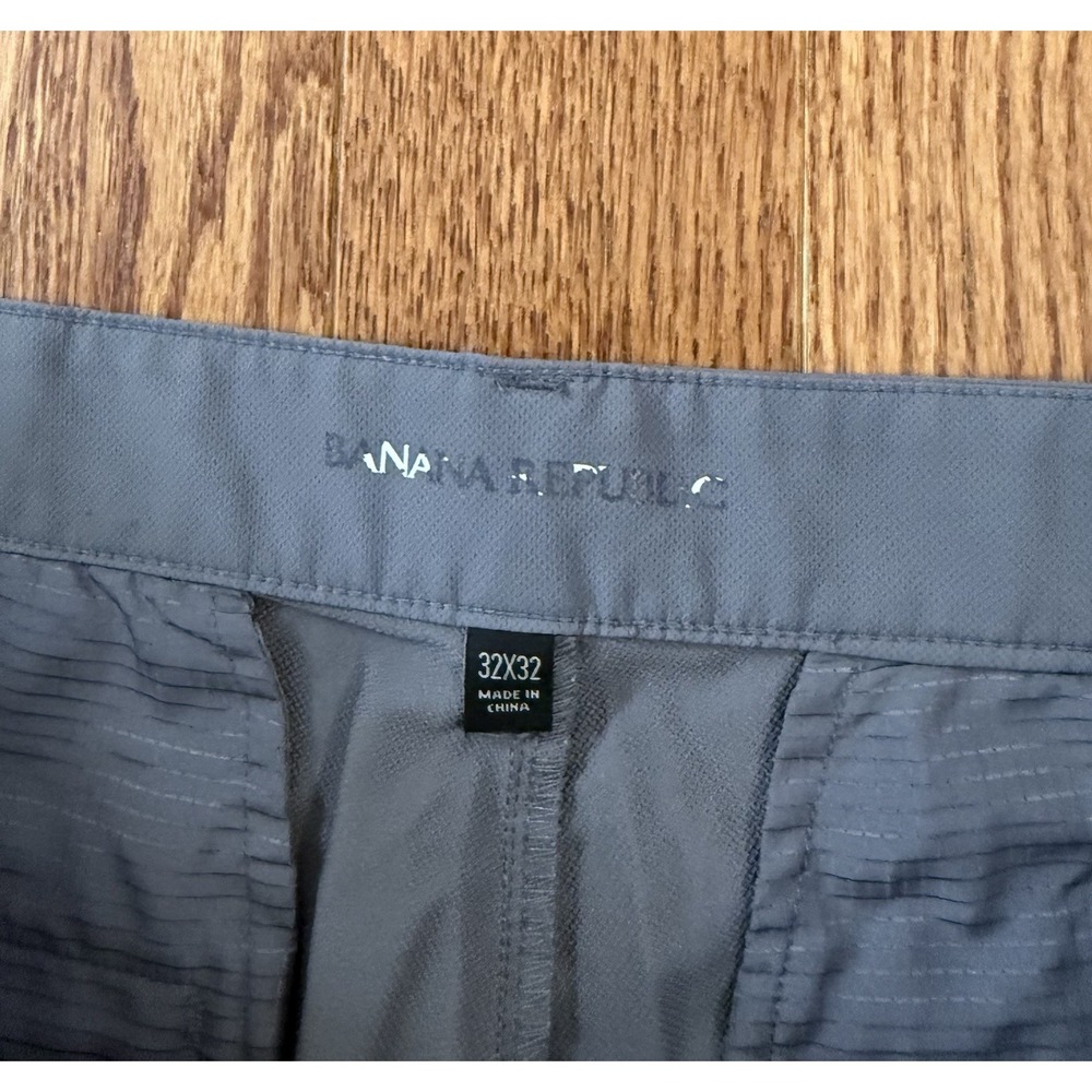Banana Republic Mens 32x32 Traveler Pant Gray Stretch Performance QuickDry Chino - Picture 4 of 9